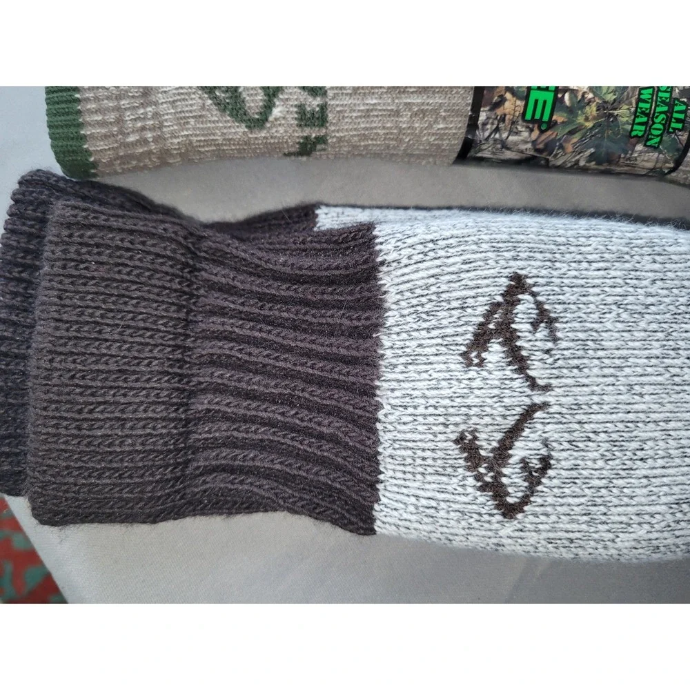 2 Realtree Unisex Hunting Socks Wool Blend Size 9-13 Gray Brown